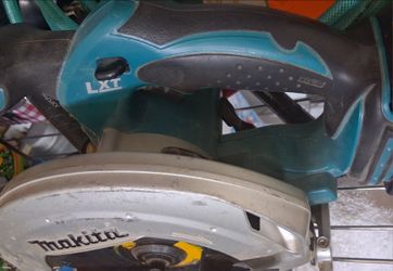 Makita lxt circular saw  two battery and charger