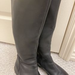Black boots Steven made Size 7