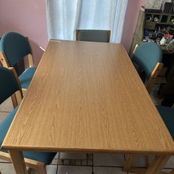 Educational Setting Table And Chairs 