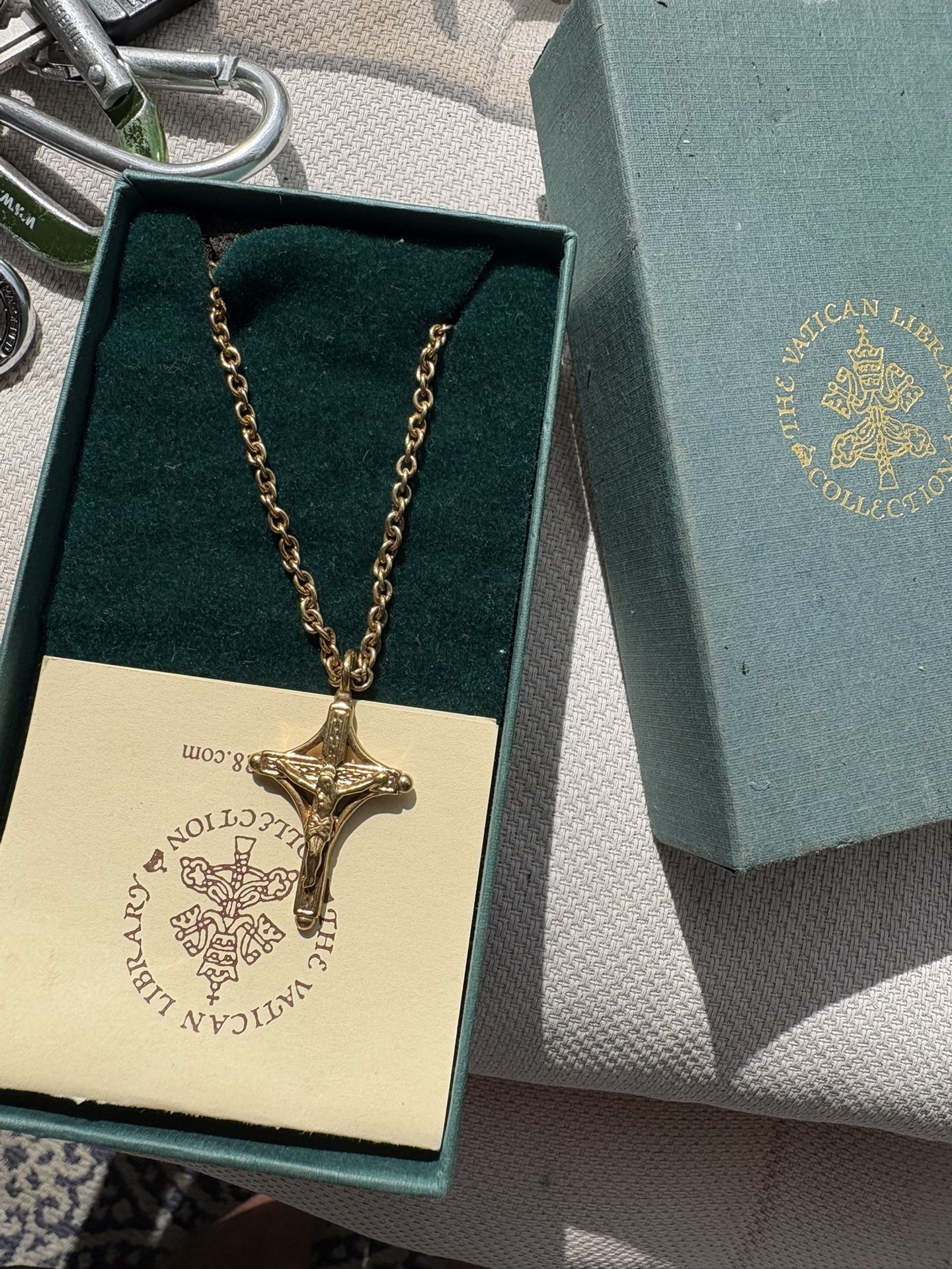 Jesus Cross Necklace And Chain Gold