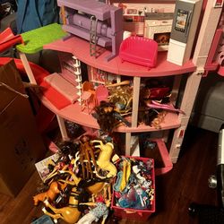Barbie Doll House 