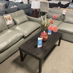 Leather Sofa And Loveseat 📲🤍💗 $2,899 Easy Financing! 