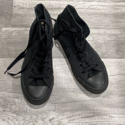 Womens 7 Converse High Top