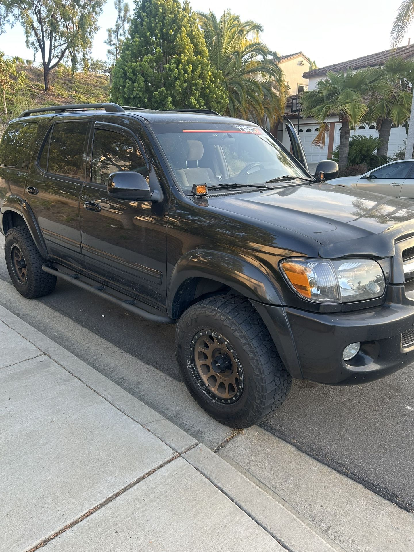 2005 Toyota Sequoia