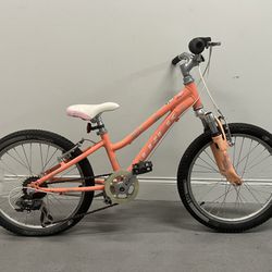 TREK MT-60 20” Mountain Bike Bicycle (Good condition)