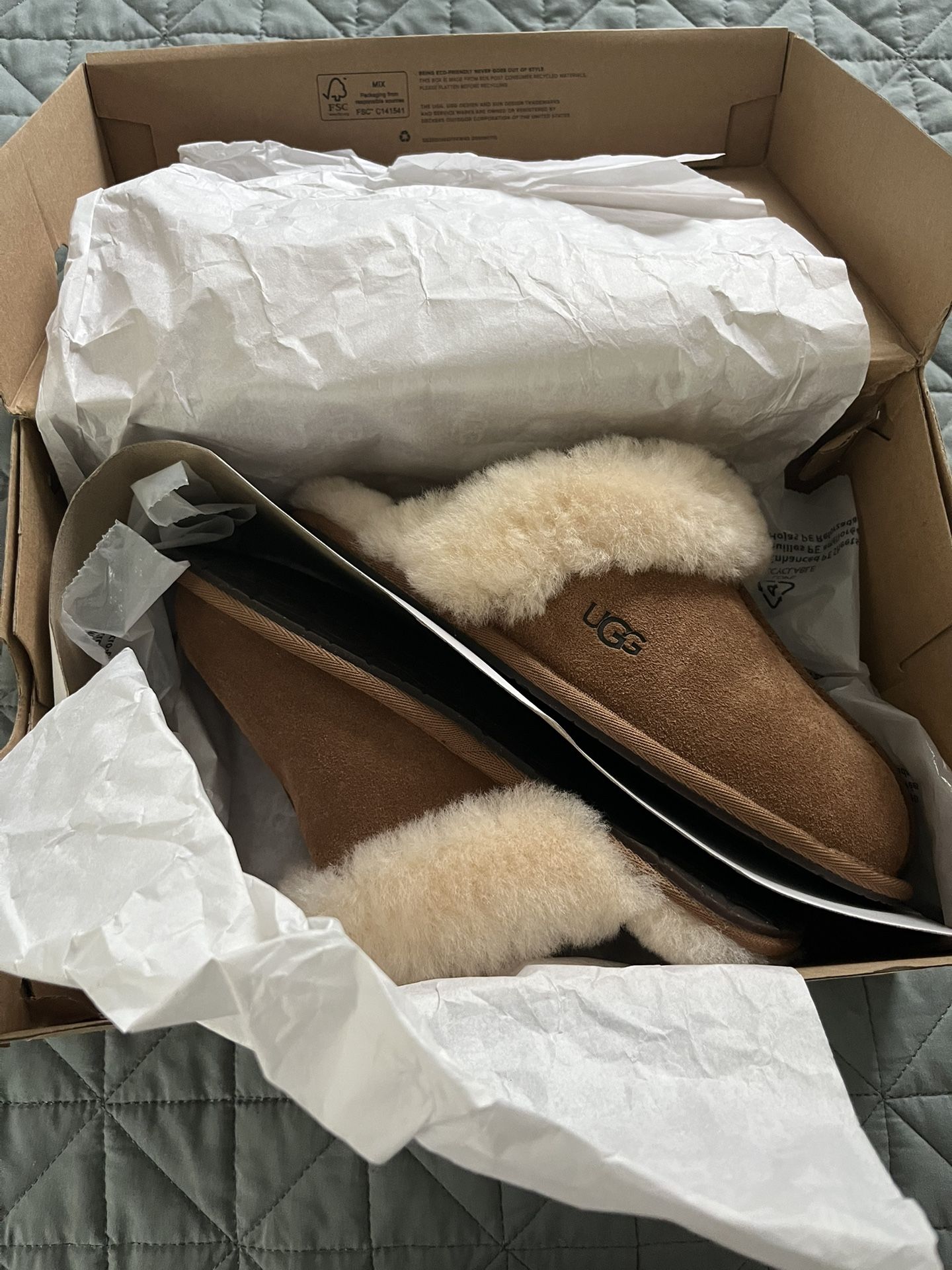UGG Slides