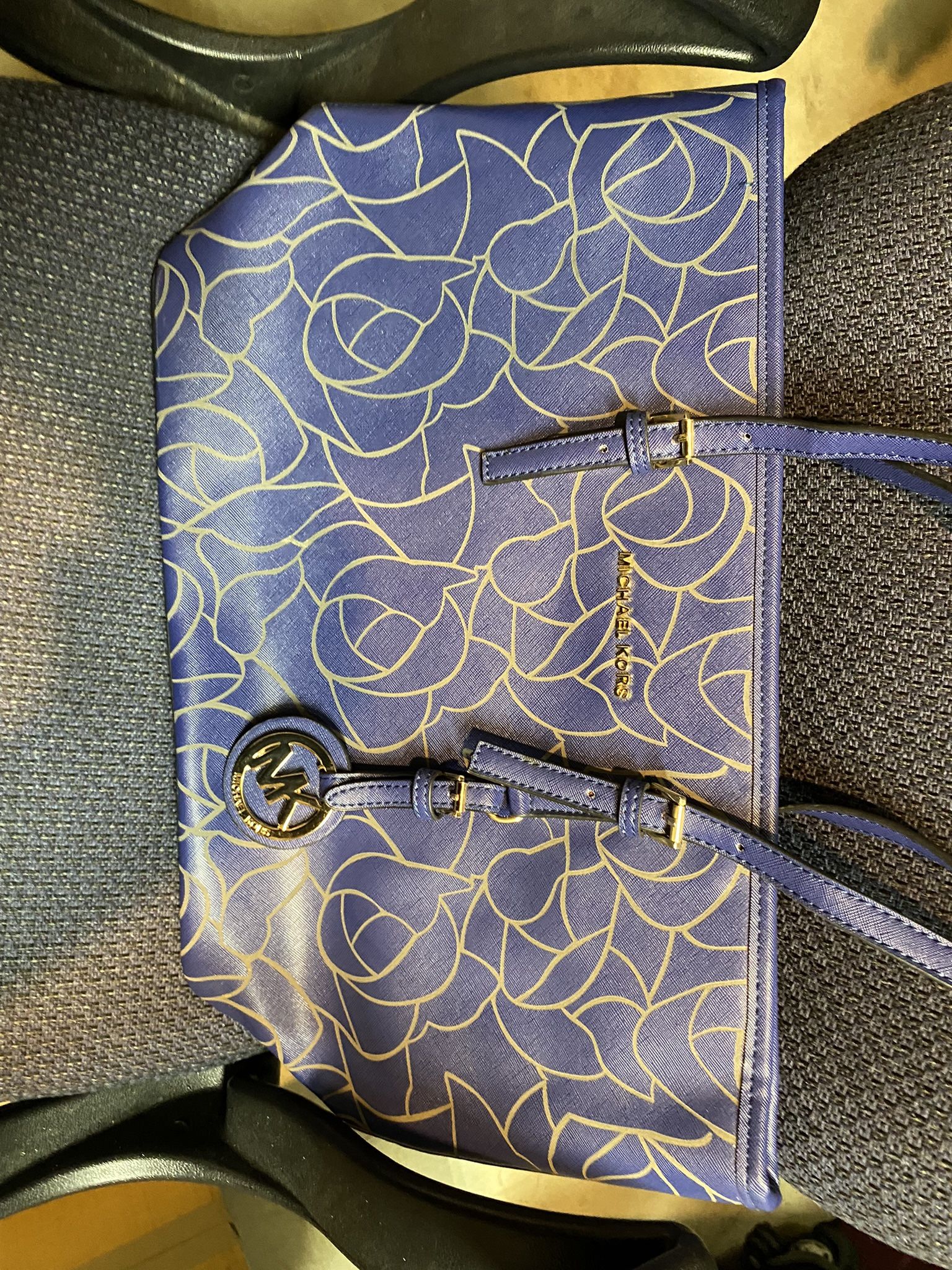 Micheal Kors Bag With Blue Design