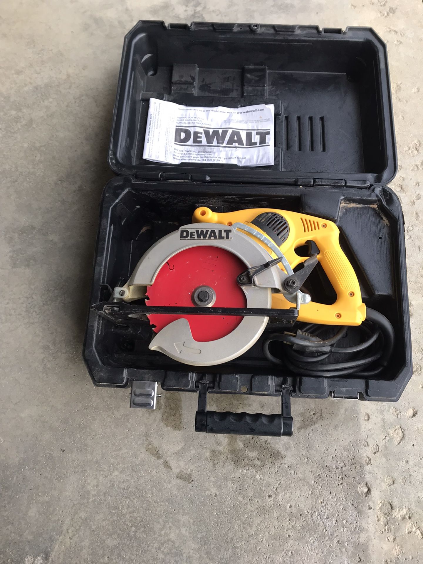 Dewalt 7 1/4” Electric Framing Saw