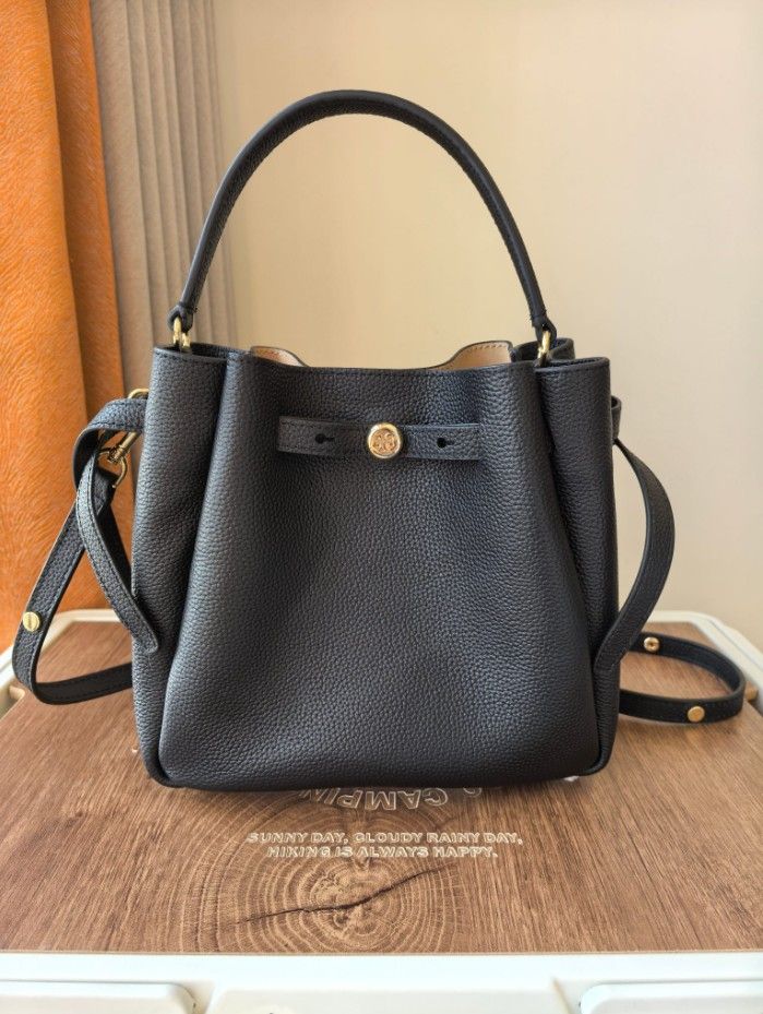 Tory Burch Handbag Crossbody Bucket Bag