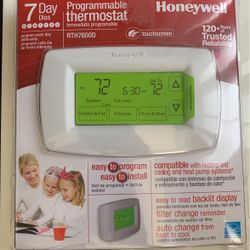 Honeywell Programmable Thermostat RTH7600D Touchscreen 7-day Program NEW