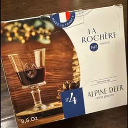 La Rochere (France) - Set of 4 wine glasses with elegant alpine deer design *NEW*