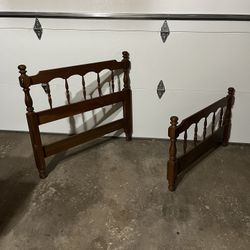 2 Twin Bed Frames 