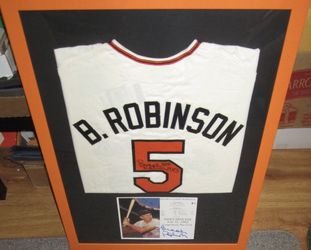 Brooks Robinson autographed Orioles 1966 Mitchell & Ness jersey & 8x10 photo framed JSA
