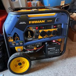 Firman T07571 Tri-Fuel 7500W Portable Generator 