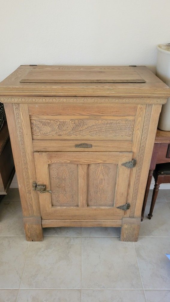 Earl 1900s Eclipse Solid Oak Ice Box Refrigerator Cabinet