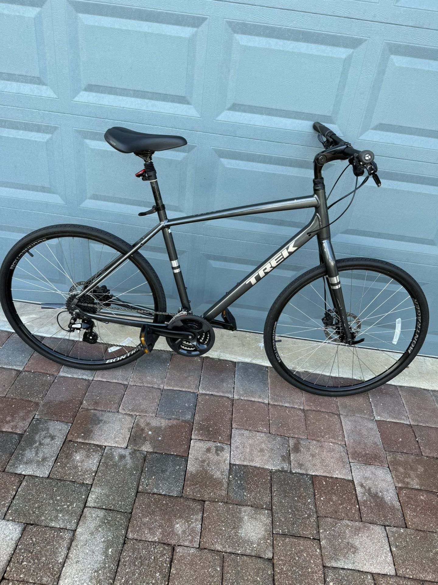 Trek Verve2 XL 700 wheels