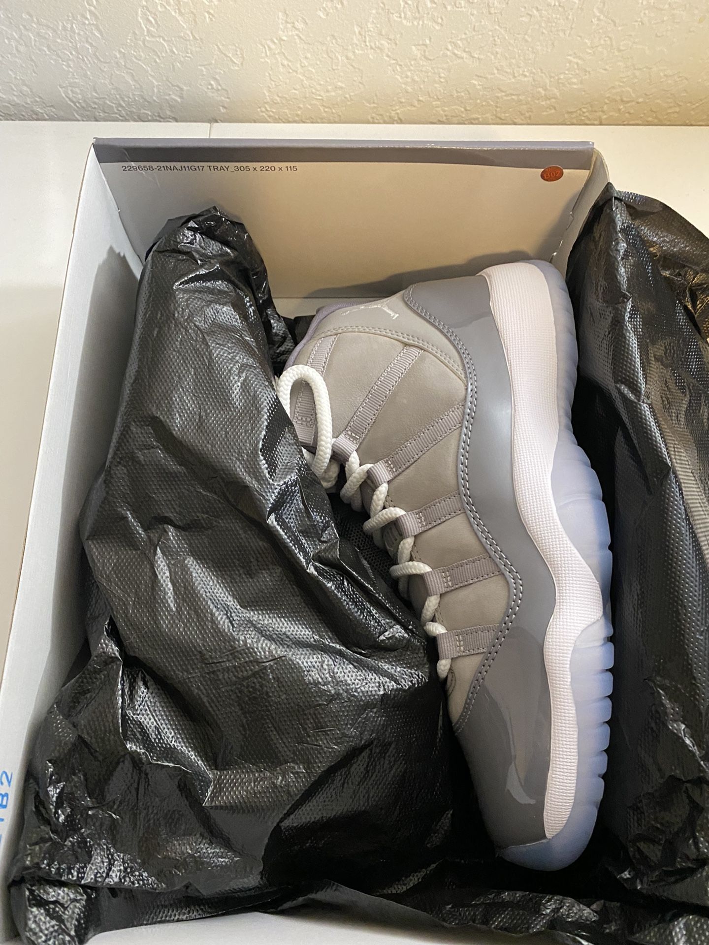 Air Jordan 11 Retro - Cool Grey(2021), size 7Y(GS)