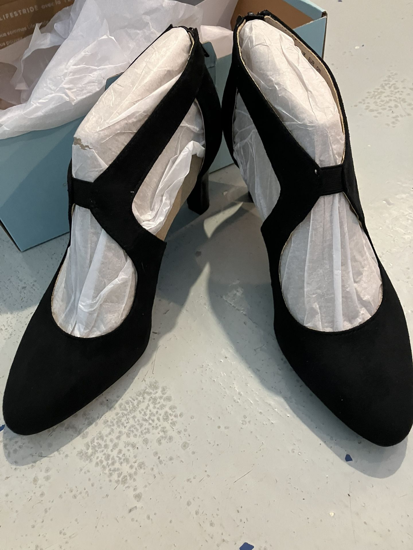 Brand New Life Stride Black Suede Giovanna Size 9 Women’s Heel