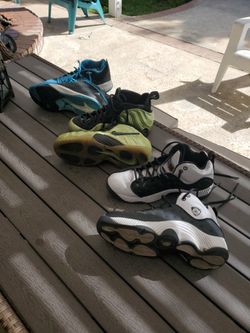 Nike size 8 shoes.