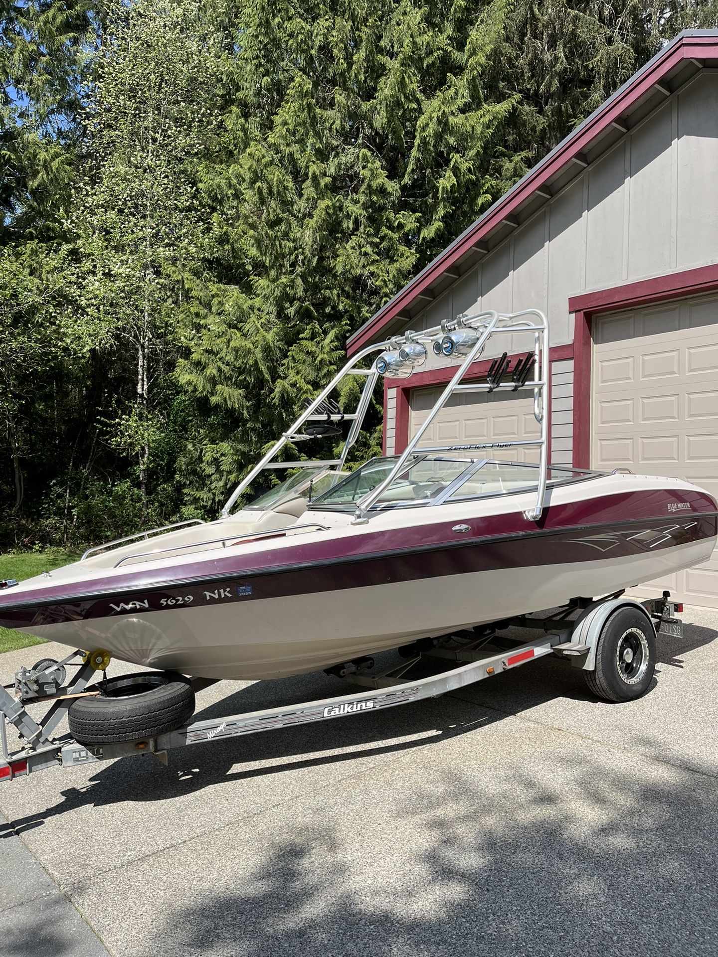 2000 Bluewater Boat