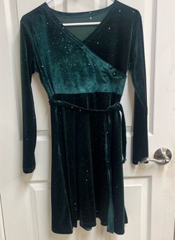 Green long sleeve dress size 8/10 kids $10