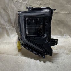 OEM 2023 2024 2025 GMC SIERRA 1500 LED HEADLIGHT Dark CHROME ACCENT RIGHT NICE!!