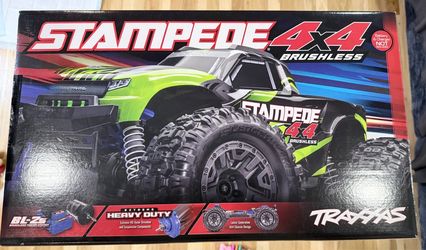 Traxxas Stampede 4 x 4