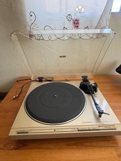 Pioneer PL -7 DD full automatic turntable
