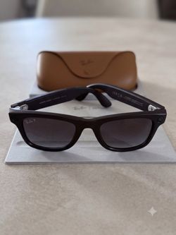 Ray-Ban META Smart Glasses (1st Gen - Wayfarer Matte Black) – USED
