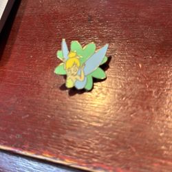 DISNEY WDW CAST LANYARD SERIES 2 Tinkerbell DAISIES #3 PIN 2004