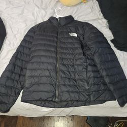 North Face Puffer Size Large