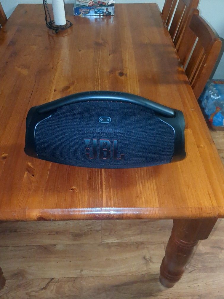 JBL Boombox 3