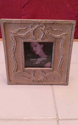 CAST IRON PHOTO FRAME
