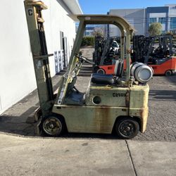 Clark Forklift $2500 Runs Good 