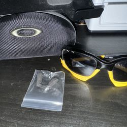 OAKLEY JAWBONE LIVESTRONG WITH ACCESSORIES FRAMES ONLY