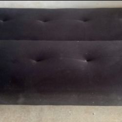 Black Tuft Futon