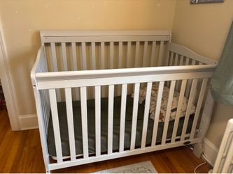 Infant/Toddler Crib