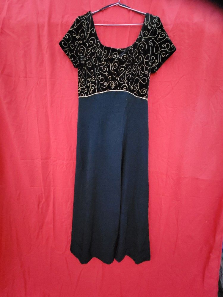 long choir dress's, many sizes , see all photos READ POST FOR DETAILS