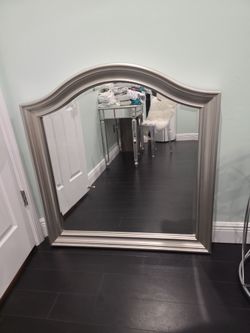 SOFIA VERGARA PARIS CHAMPAGNE MIRROR