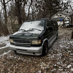 2000 Ford E-150