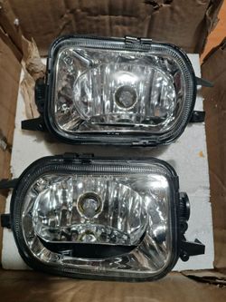 Brand new foglights 2001 to 2007 Mercedes benz