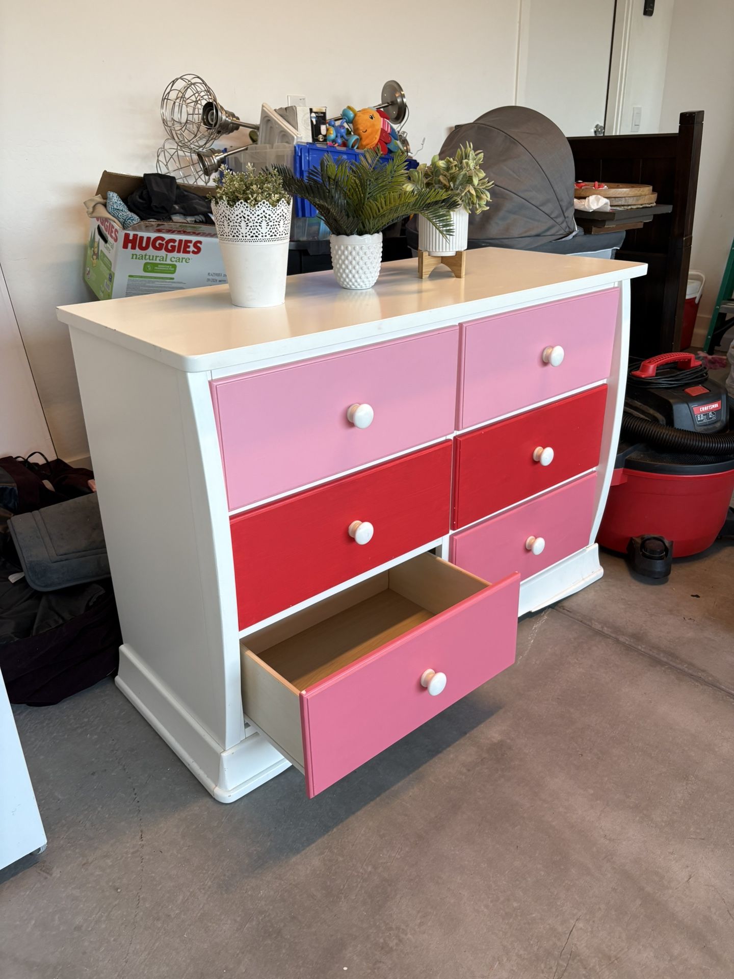 Girls Dresser