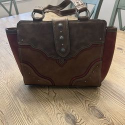 Good Deal! Cost Over $100! Justin Brand Leather Purse