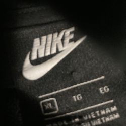 Brand New Nike Warm Fleece Jacket  If Cum Get Taday 50$