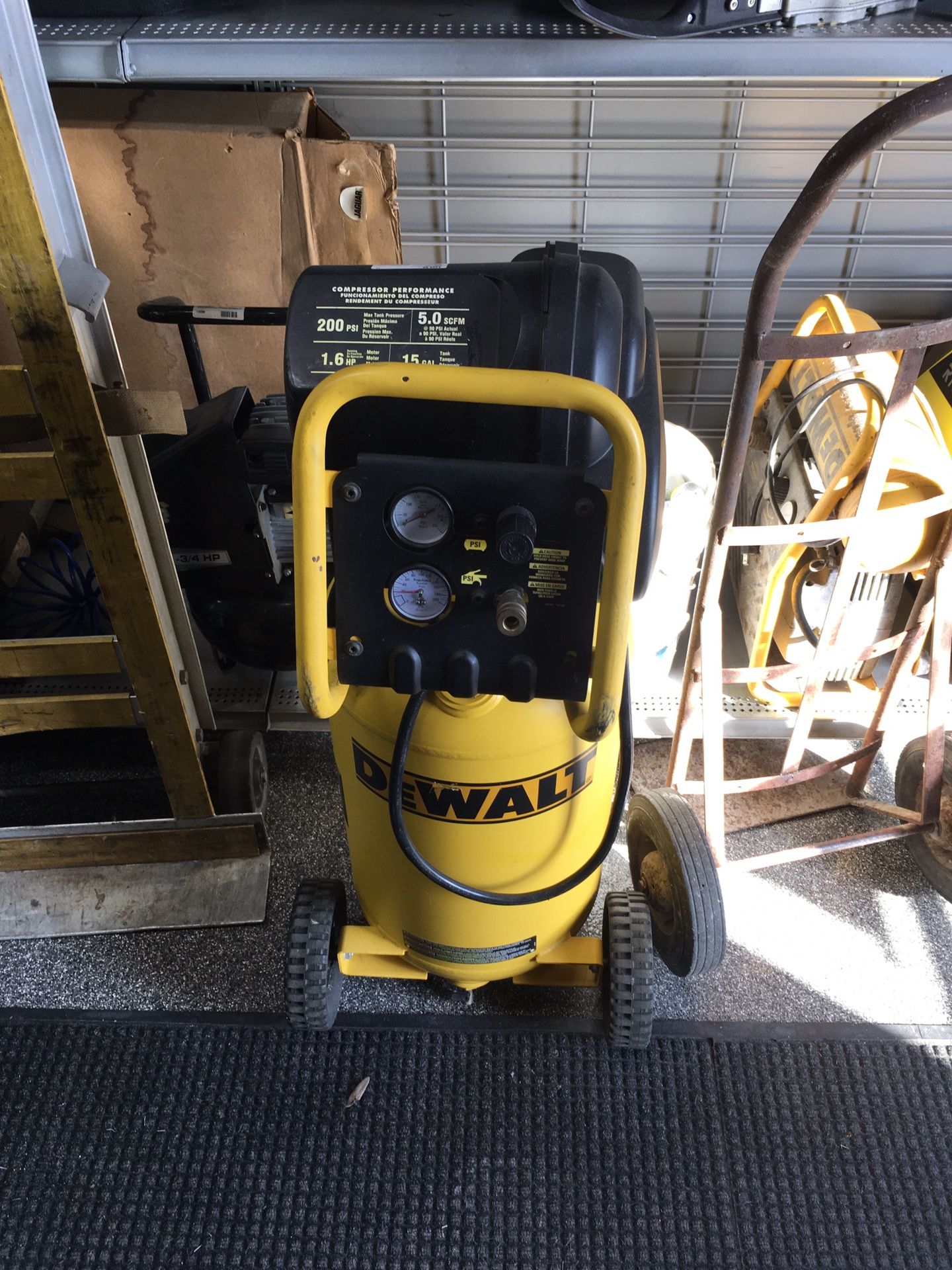 Dewalt Compressor