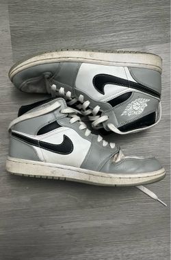 Grey/white Jordans size 7.5