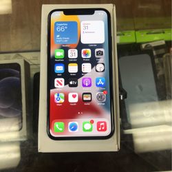 iPhone X Silver Factory Unlocked ! Now Accepting Financing !