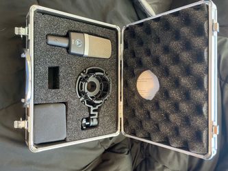 AKG C214 condenser mic NEW