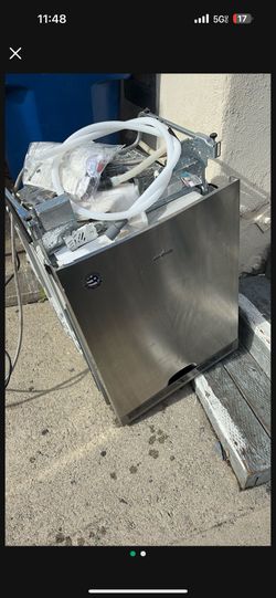 Dishwasher Like New