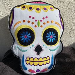 Sugar Skull Dia De Los Muertos Throw Pillow..